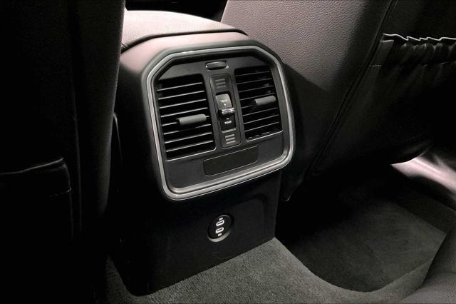 Photo of 2021 Black Porsche Macan