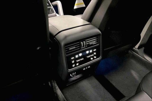 Photo of 2026 QUARTZITE GREY Porsche Cayenne