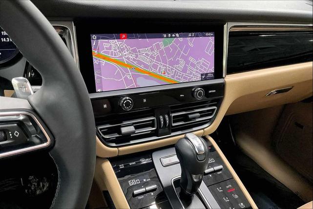 Photo of 2025 Gentian Blue Metallic Porsche Macan