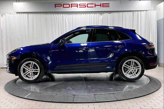 Photo of 2025 Gentian Blue Metallic Porsche Macan