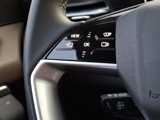 Photo of 2025 Glacier White Metallic Audi Q5