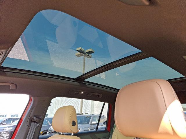 Photo of 2024 Kings Red Volkswagen Tiguan