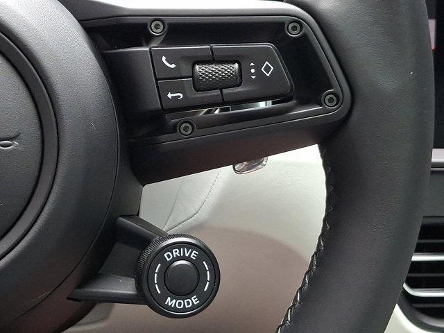 Photo of 2024 Jet Black Metallic Porsche Macan