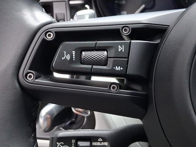 Photo of 2024 Jet Black Metallic Porsche Macan