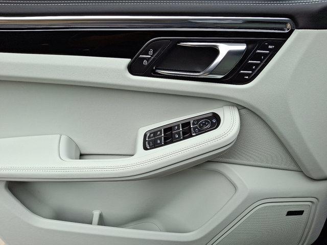Photo of 2024 Jet Black Metallic Porsche Macan