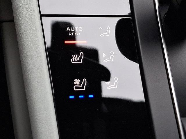 Photo of 2024 Jet Black Metallic Porsche Macan