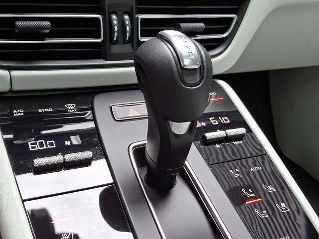 Photo of 2024 Jet Black Metallic Porsche Macan