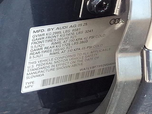 Photo of 2025 Waitomo Blue Metallic Audi Q7