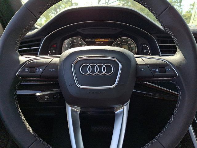 Photo of 2025 Waitomo Blue Metallic Audi Q7