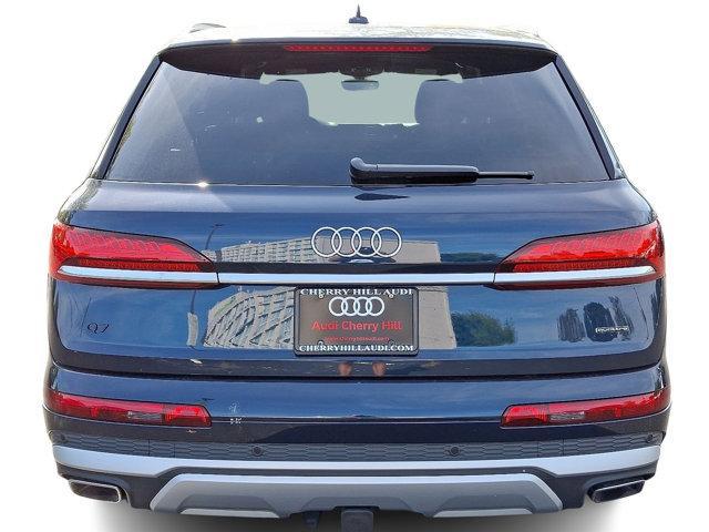 Photo of 2025 Waitomo Blue Metallic Audi Q7