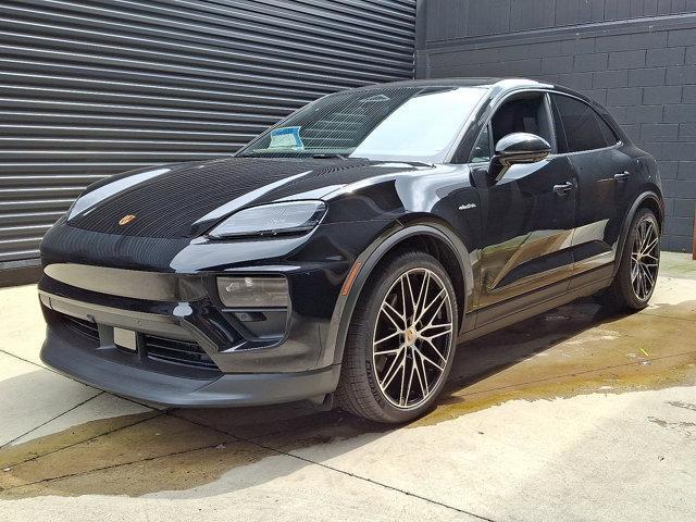 Photo of 2025 A1 Porsche Macan