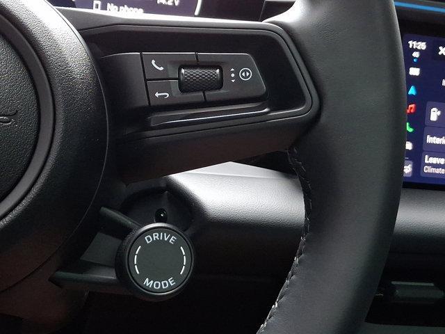 Photo of 2025 A1 Porsche Macan