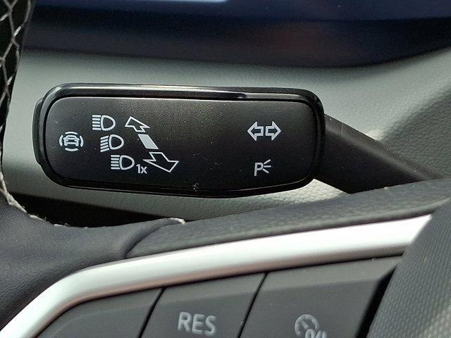 Photo of 2022 Pure White Volkswagen Taos