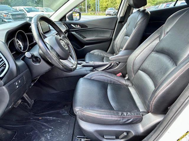 Photo of 2014 Snowflake White Pearl Mica Mazda Mazda3