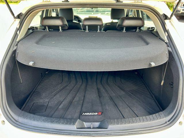Photo of 2014 Snowflake White Pearl Mica Mazda Mazda3