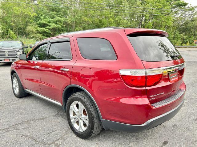 Photo of 2013 Burgundy Dodge Durango