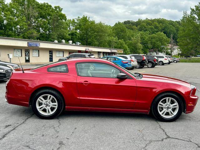 Photo of 2013 Red Ford Mustang