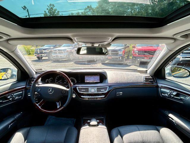 Photo of 2008 Gray Mercedes-Benz S-Class