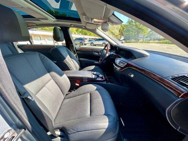 Photo of 2008 Gray Mercedes-Benz S-Class