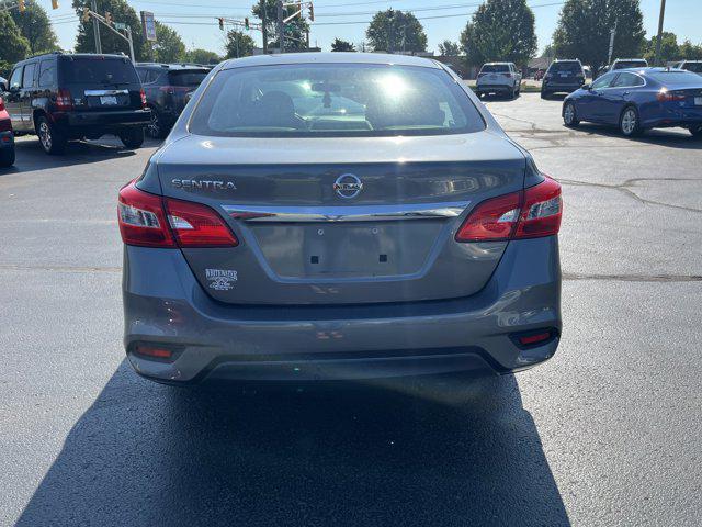 Photo of 2018 Gun Metallic Nissan Sentra