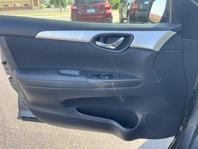 Photo of 2018 Gun Metallic Nissan Sentra