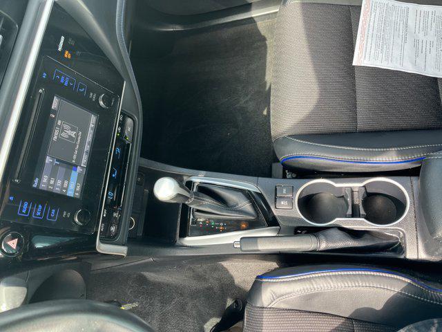Photo of 2017 Galactic Aqua Mica Toyota Corolla