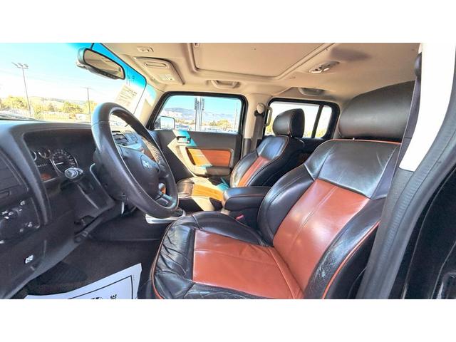 Photo of 2006 Black Hummer H3
