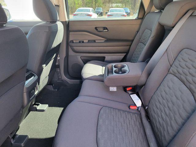 Photo of 2025 Gun Metallic Nissan Pathfinder