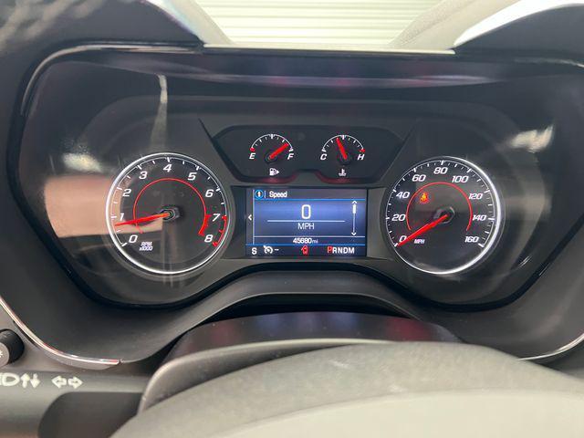 Photo of 2023 Summit White Chevrolet Camaro