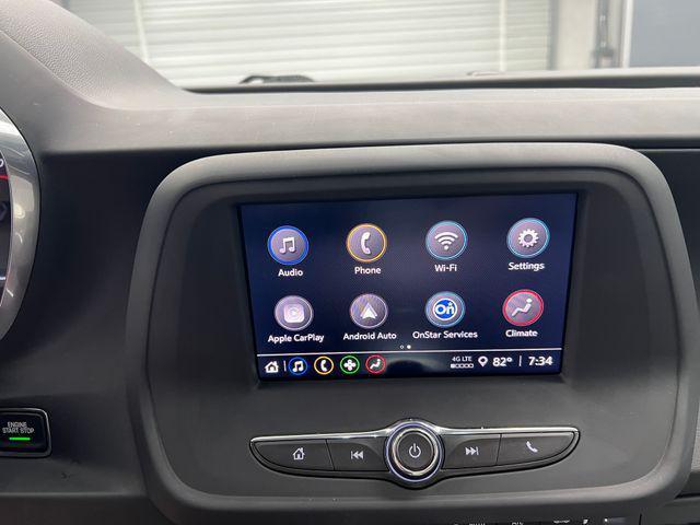 Photo of 2023 Summit White Chevrolet Camaro