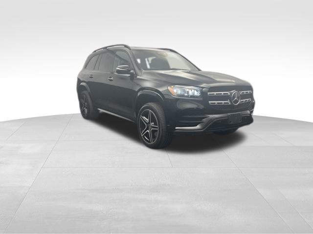 Photo of 2022 Black Mercedes-Benz GLS 450