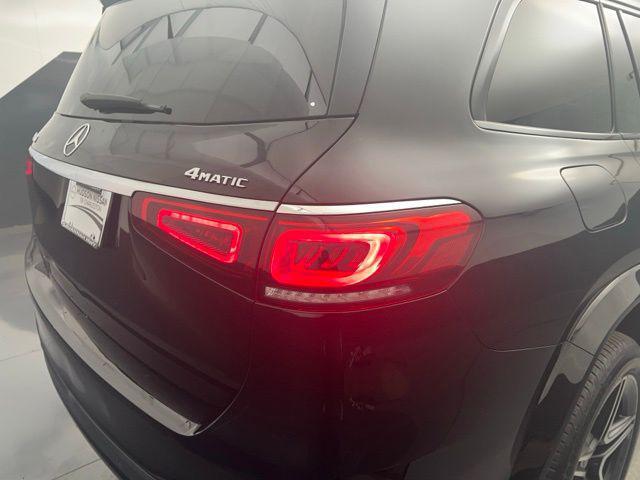 Photo of 2022 Black Mercedes-Benz GLS 450