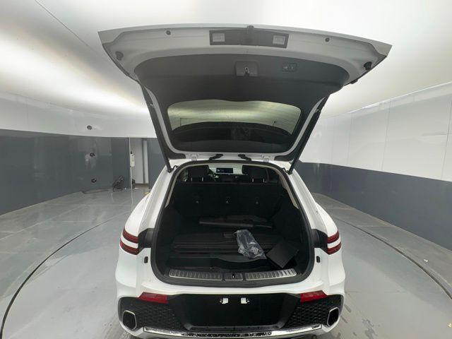 Photo of 2023 Uyuni White Genesis GV70