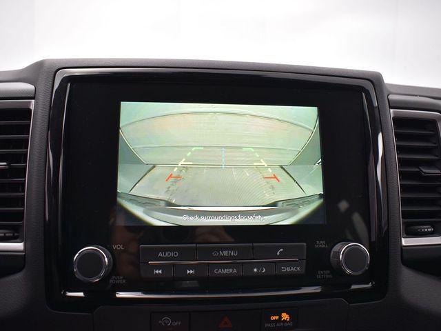 Photo of 2024 Glacier White Nissan Frontier