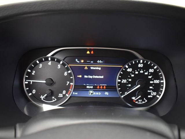 Photo of 2024 Glacier White Nissan Frontier