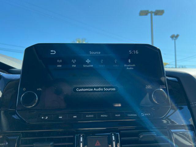 Photo of 2025 Everest White Pearl Tricoat Nissan Pathfinder