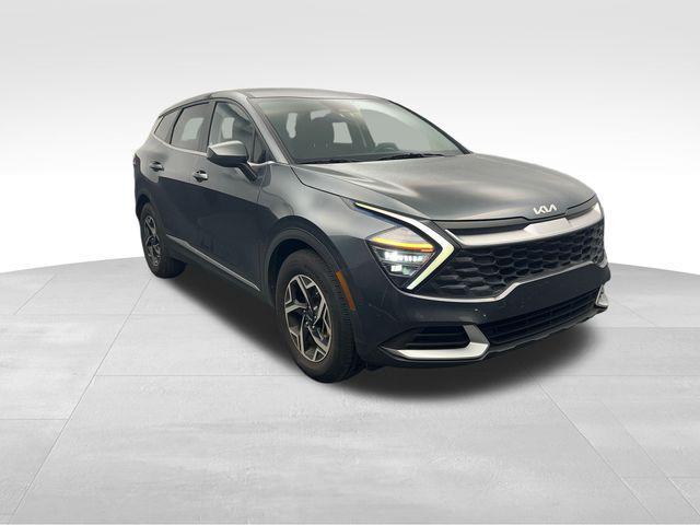 Photo of 2024 Gravity Gray Kia Sportage