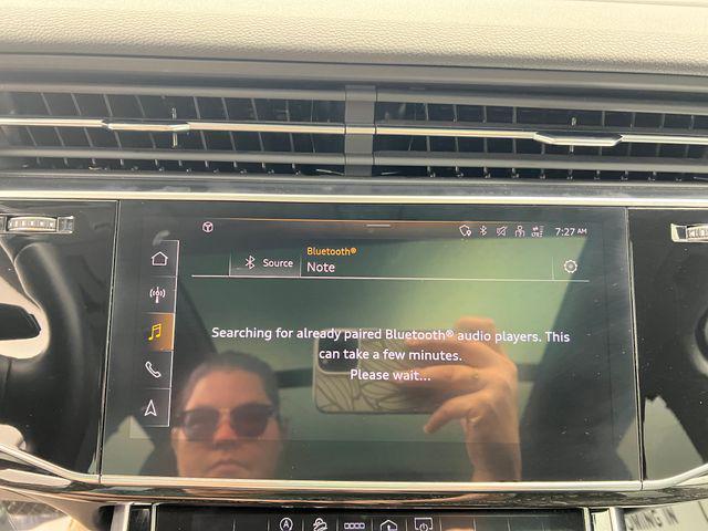 Photo of 2022 Gray Metallic Audi Q7