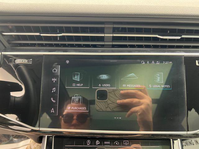 Photo of 2022 Gray Metallic Audi Q7