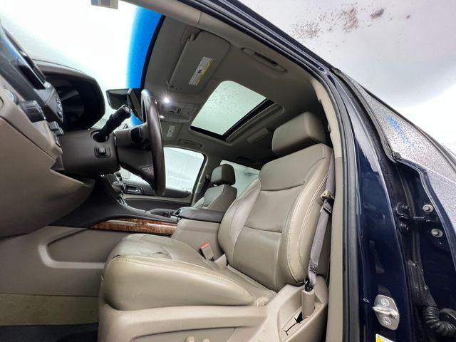 Photo of 2018 Blue Velvet Metallic Chevrolet Suburban