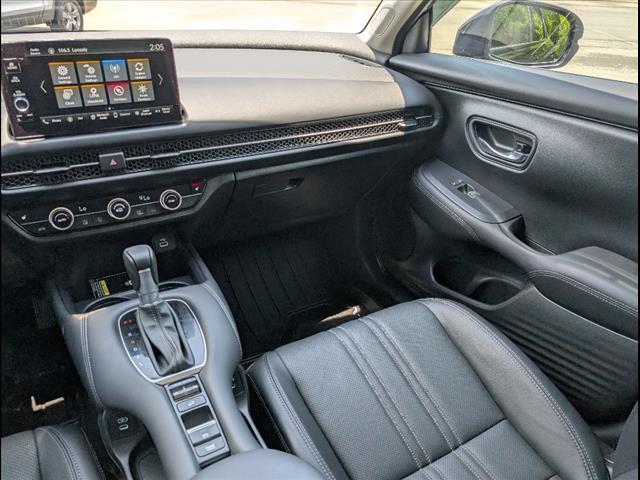 Photo of 2025 Crystal Black Pearl Honda HR-V