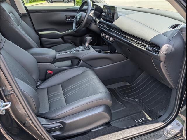 Photo of 2025 Crystal Black Pearl Honda HR-V