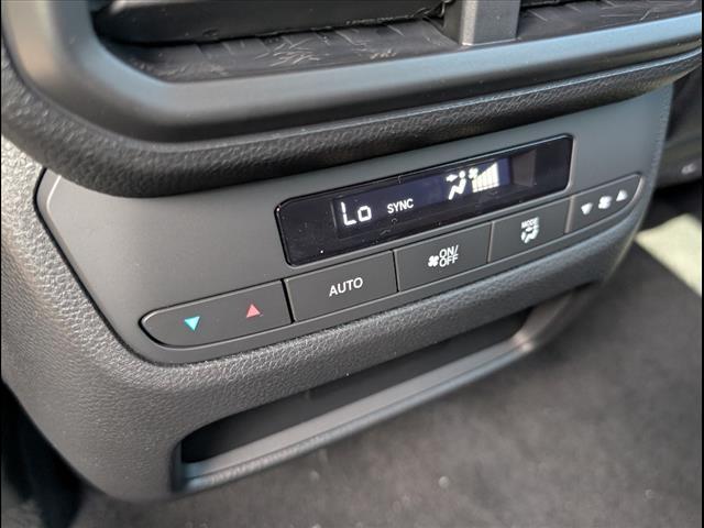Photo of 2025 Modern Steel Metallic Honda Pilot