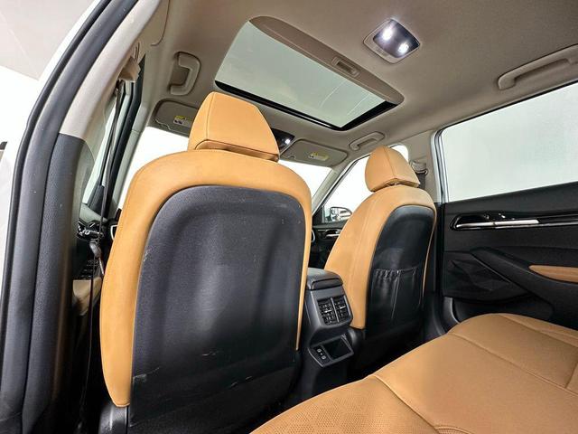 Photo of 2024 Snow White Pearl Kia Seltos