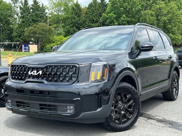 Photo of 2024 Ebony Black Kia Telluride