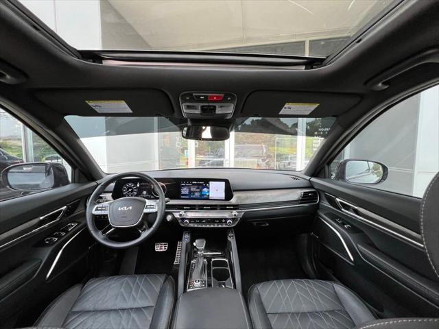 Photo of 2024 Ebony Black Kia Telluride