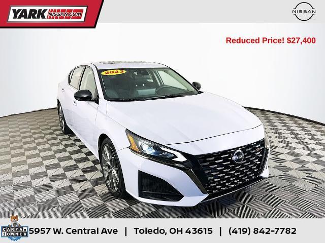 Photo of 2023 Gray Sky Pearl Nissan Altima