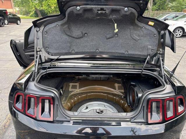 Photo of 2013 Black Ford Mustang