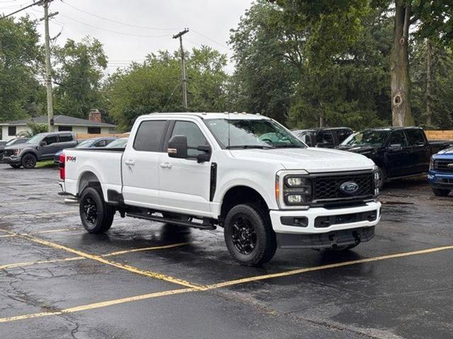 Photo of 2023 Oxford White Ford F-350