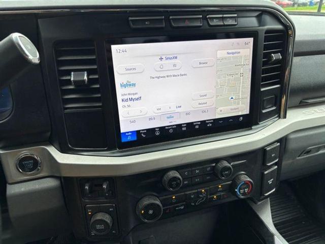 Photo of 2023 Oxford White Ford F-350